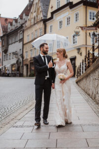 Heiraten im Rathaus Füssen mit anschließendem Brautpaarshooting in der Altstadt - Hochzeitsfotos Allgäu.